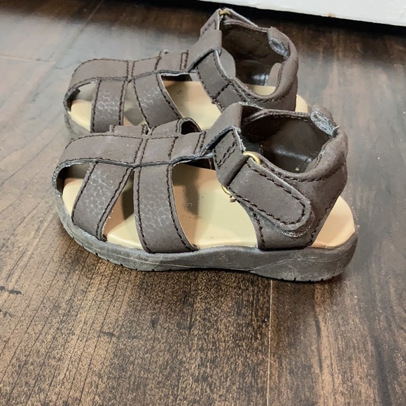 Joe Fresh Toddler Boy Sandals - Picture 3 of 3